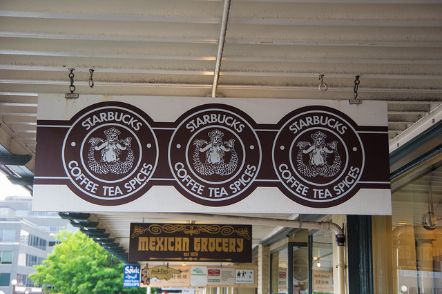 27579377950_568aed71c2_z